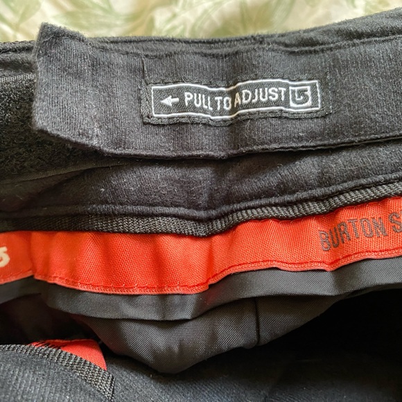 Burton Snowboarding/Ski Pants - Picture 7 of 8